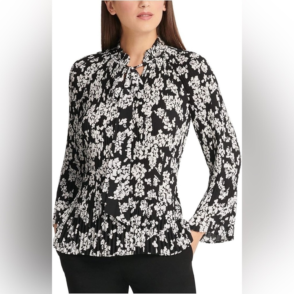 DKNY • Black and White Floral Women's Pleated Top
